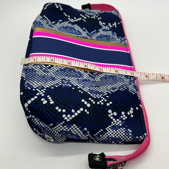 TAYLOR GRAY SARAH LARGE CARRYALL COSMETICS BAG BLUE SNAKESKIN PATTERN NWT - Picture 10 of 16